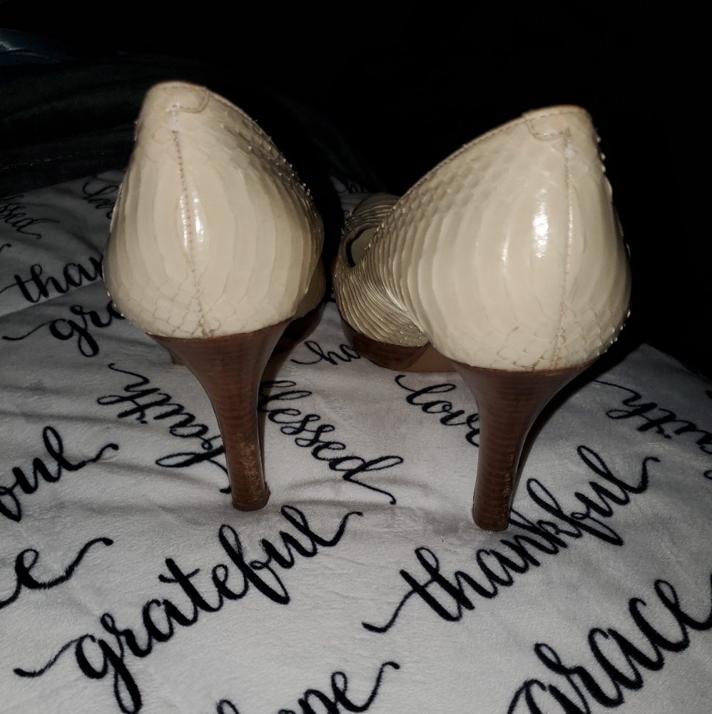 Shoes - Picture 2 of 2